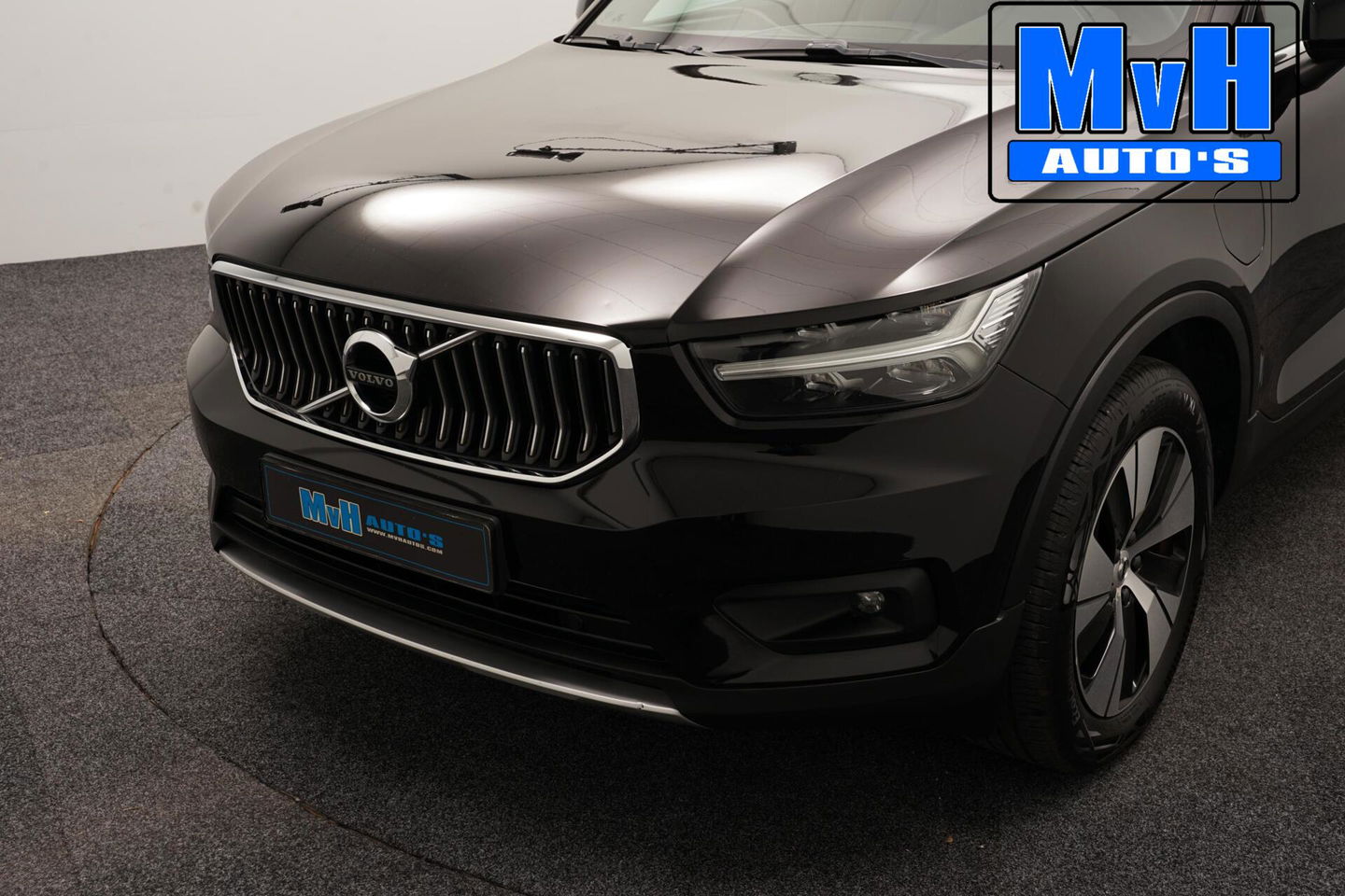 Volvo XC40 1.5 T5 Recharge Inscription Expression|TREKH|LED