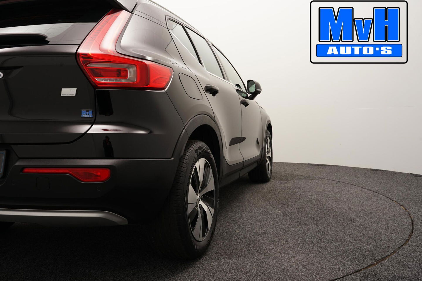 Volvo XC40 1.5 T5 Recharge Inscription Expression|TREKH|LED