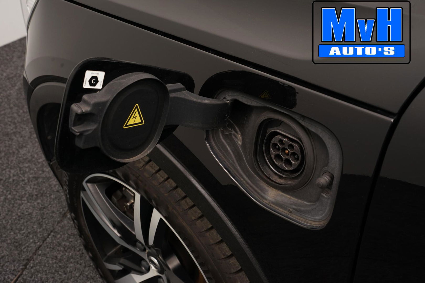 Volvo XC40 1.5 T5 Recharge R-Design|STOEL/STUUR.VERW|CAMERA