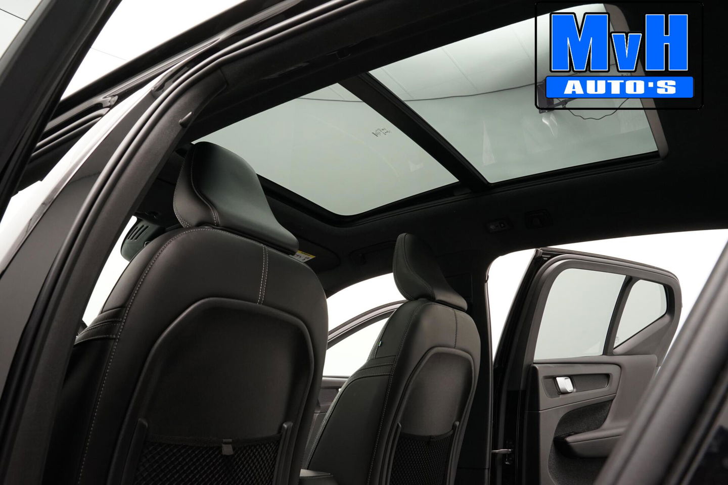 Volvo XC40 1.5 T5 Recharge R-Design|PANO|STOEL/STUUR.VERW