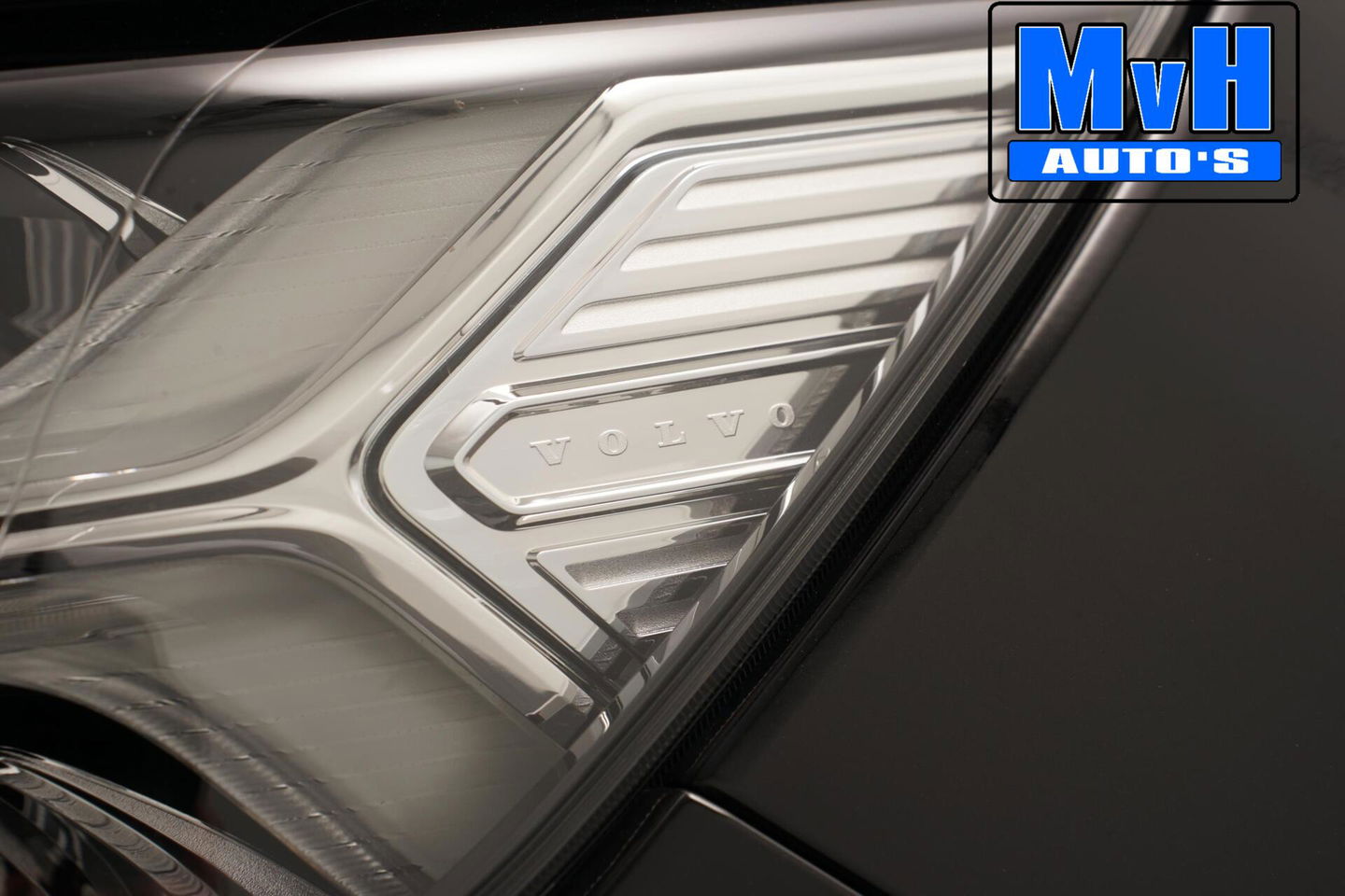 Volvo XC40 1.5 T5 Recharge R-Design|PANO|STOEL/STUUR.VERW