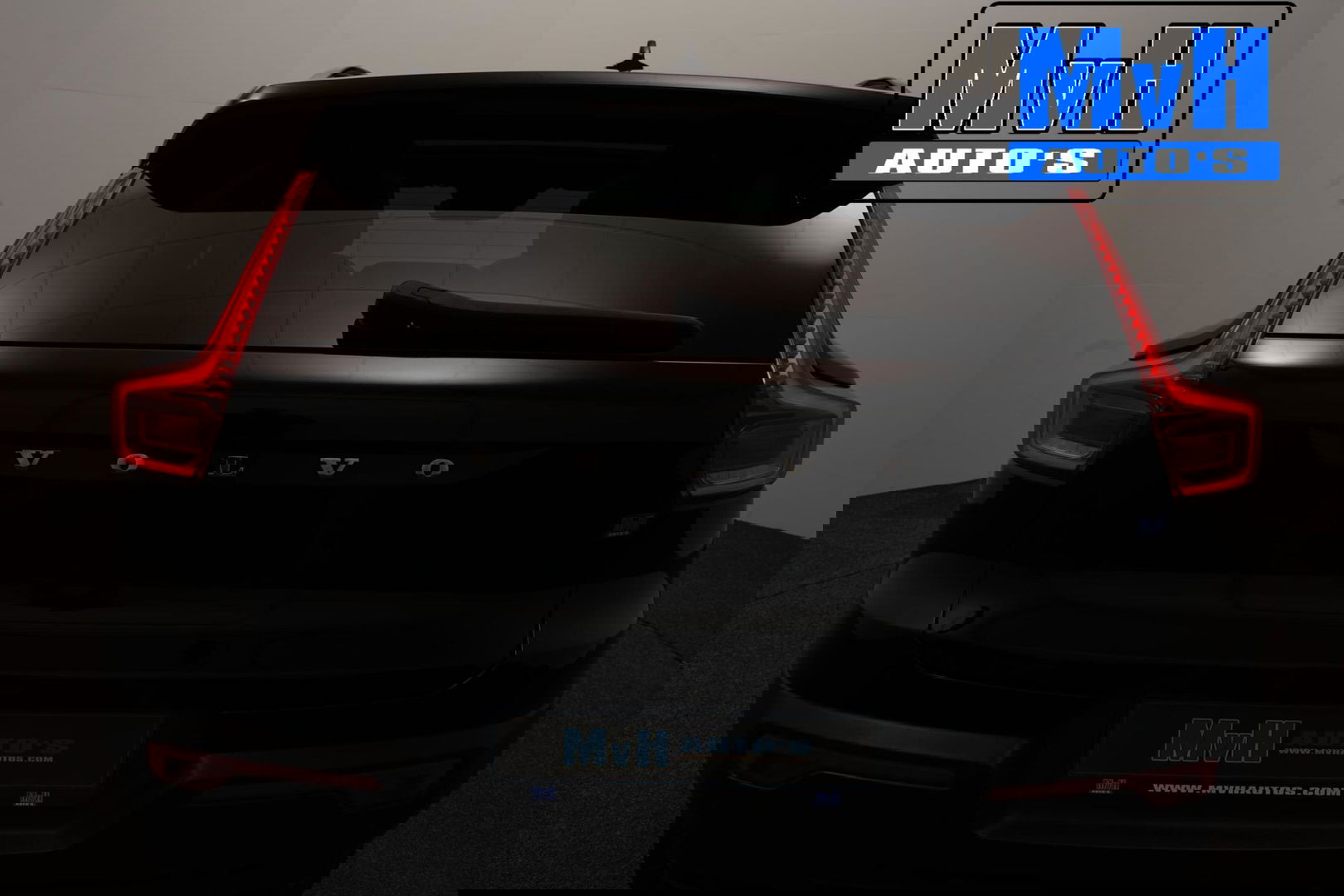 Volvo XC40 1.5 T5 Recharge R-Design|PANO|STOEL/STUUR.VERW