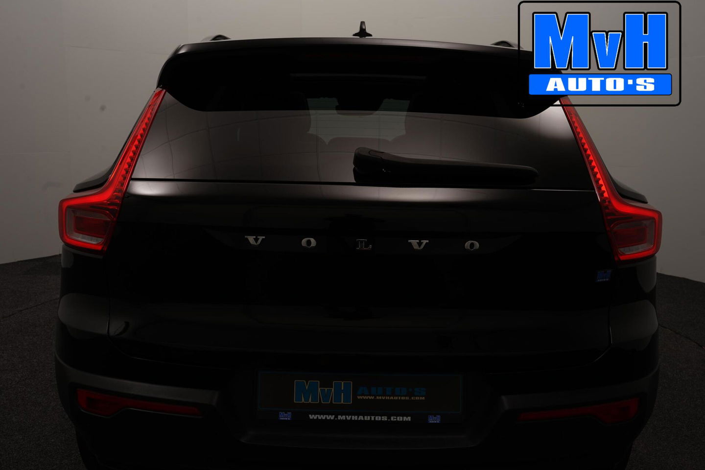 Volvo XC40 1.5 T5 Recharge R-Design|PANO|STOEL/STUUR.VERW