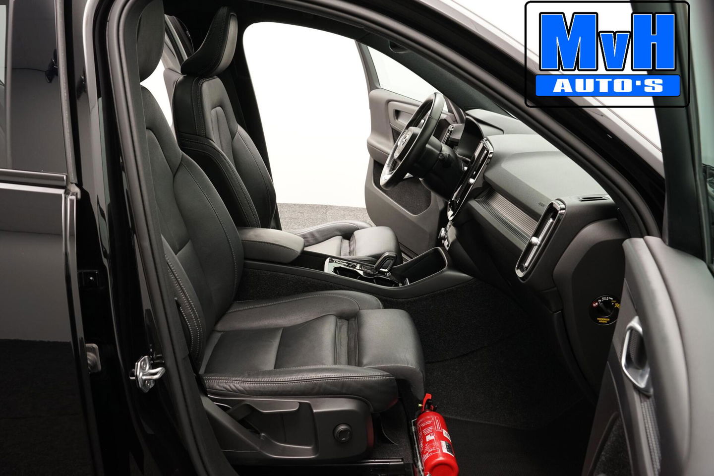 Volvo XC40 1.5 T5 Recharge R-Design|PANO|STOEL/STUUR.VERW