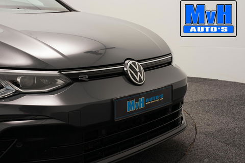 Volkswagen Golf 1.5 eTSI R-Line|PANO|IQ-LIGHT|SPORTSTOEL|LUXE!