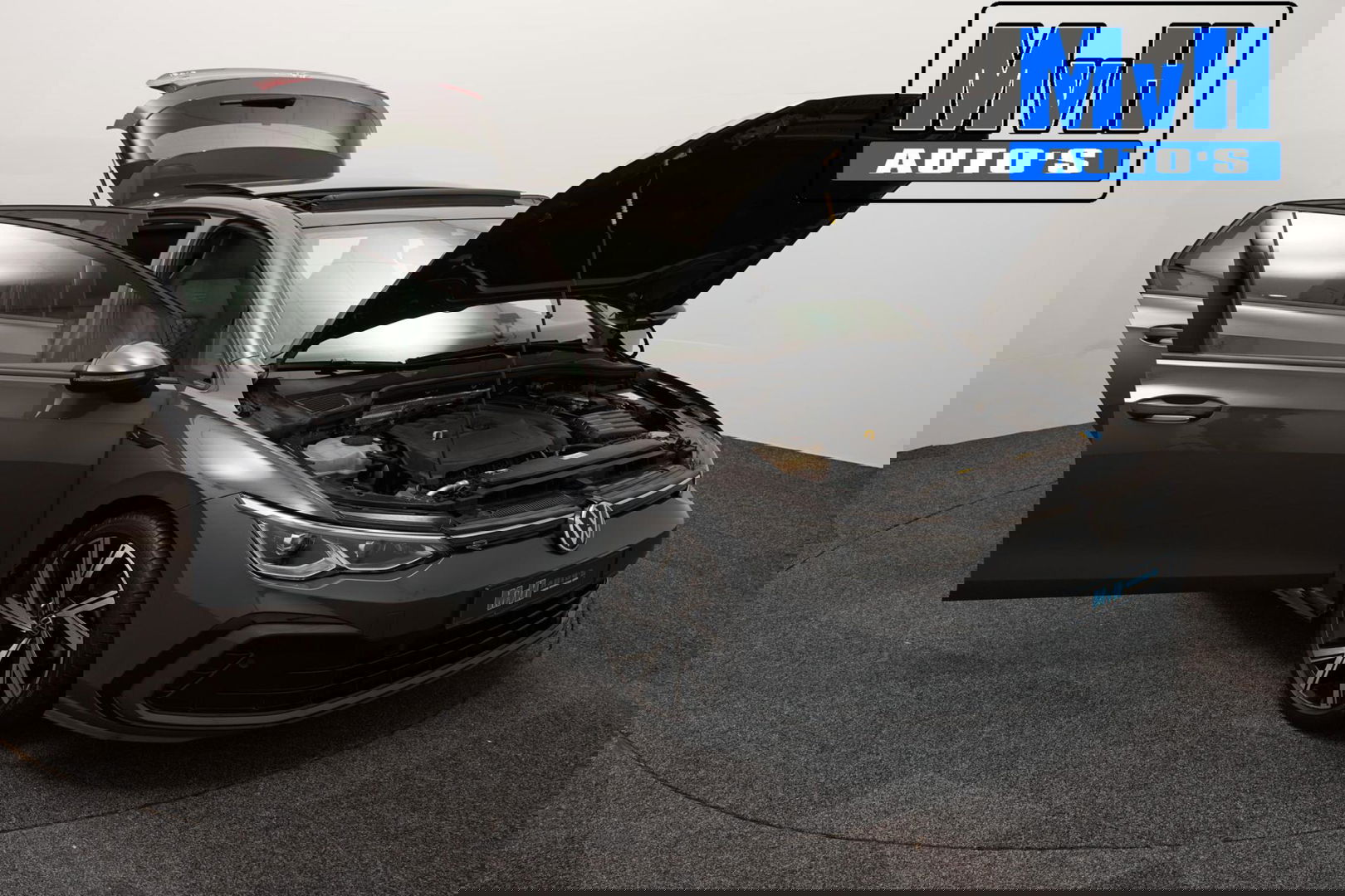 Volkswagen Golf 1.5 eTSI R-Line|PANO|IQ-LIGHT|SPORTSTOEL|LUXE!