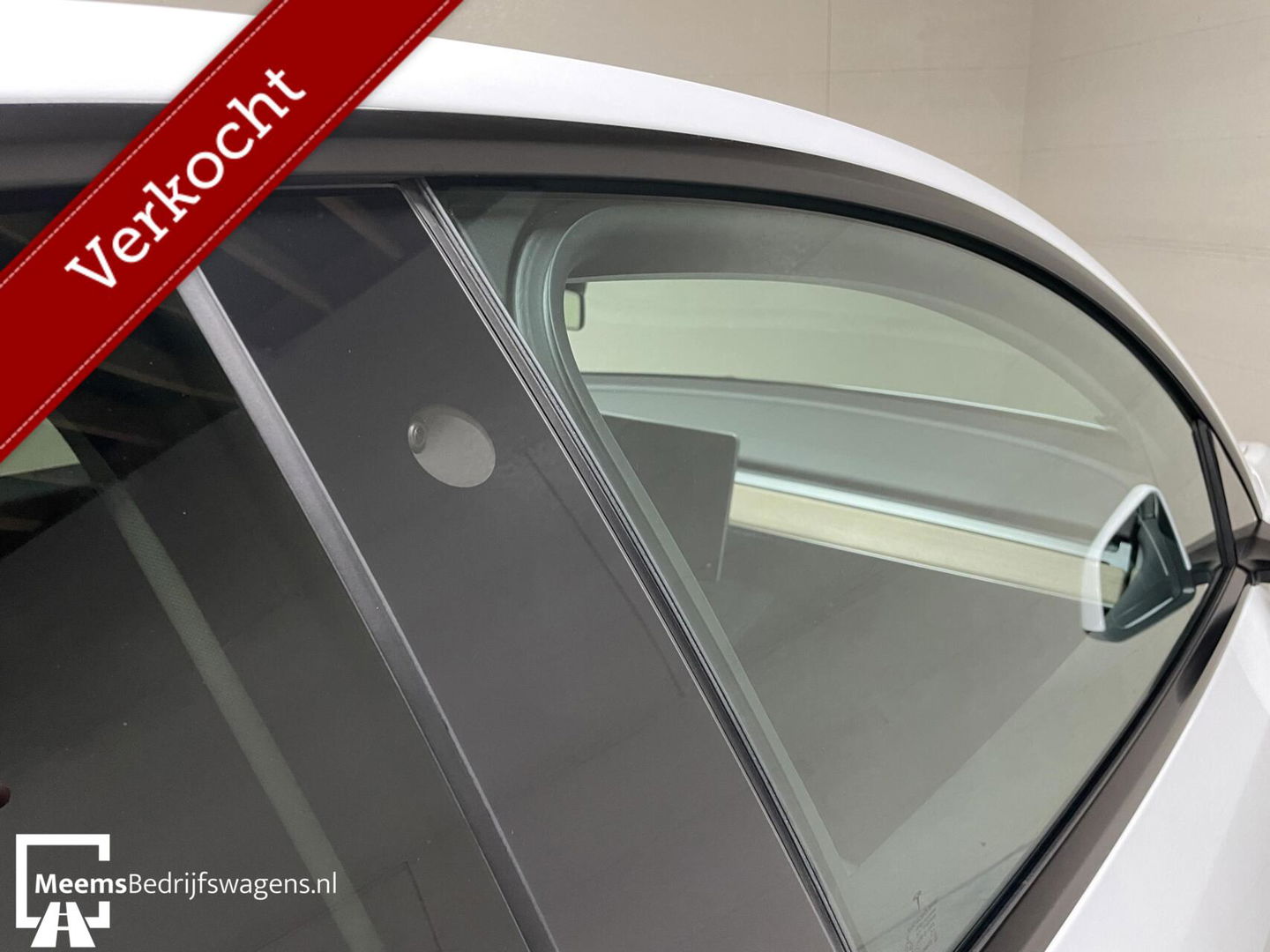 Tesla Model Y RWD - 60 KWH - NIEUW - TREKHAAK - FULL OPTIE