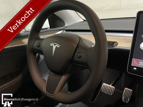 Tesla Model Y RWD - 60 KWH - NIEUW - TREKHAAK - FULL OPTIE