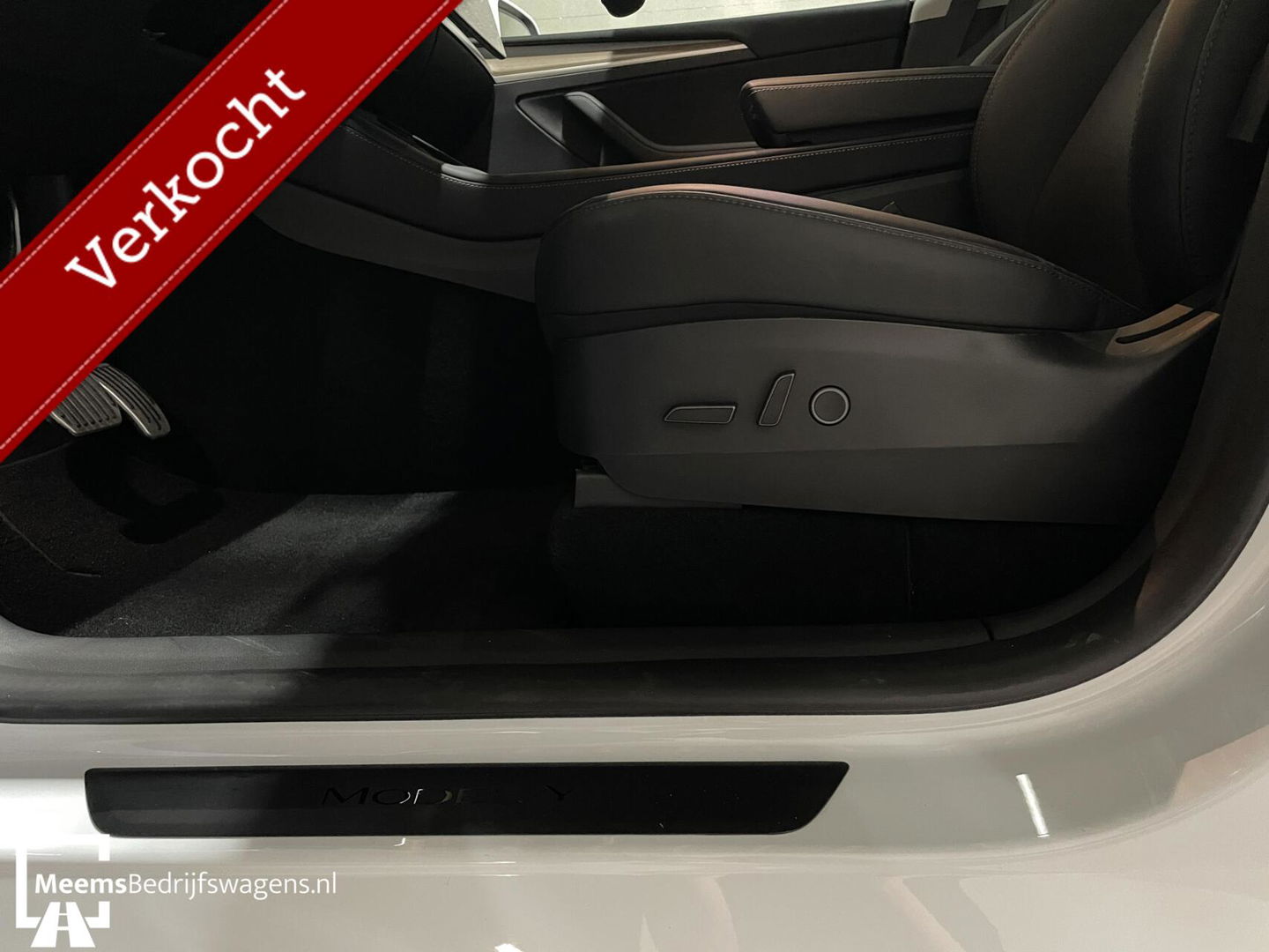 Tesla Model Y RWD - 60 KWH - NIEUW - TREKHAAK - FULL OPTIE