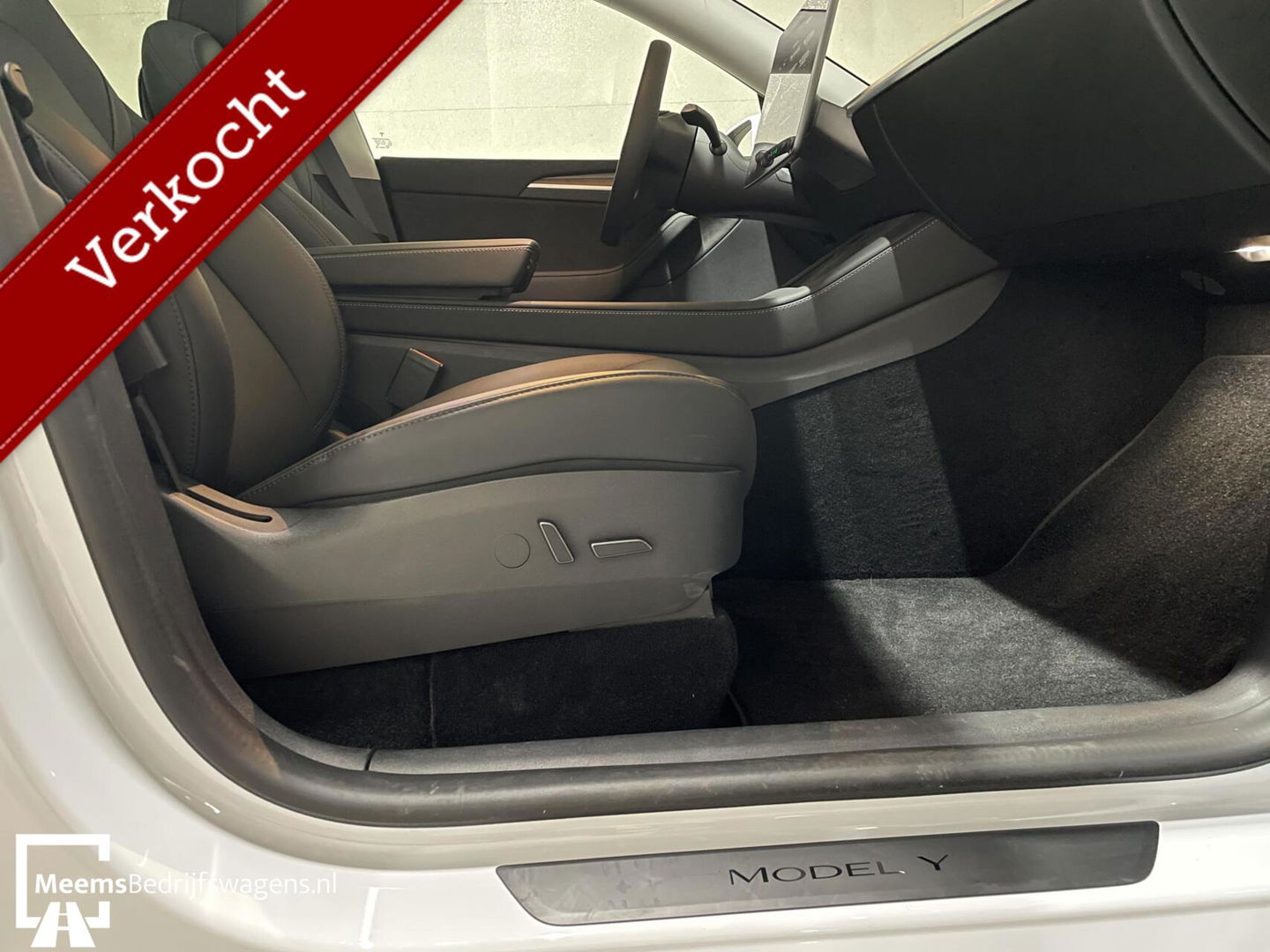 Tesla Model Y RWD - 60 KWH - NIEUW - TREKHAAK - FULL OPTIE