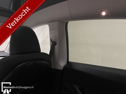 Tesla Model Y RWD - 60 KWH - NIEUW - TREKHAAK - FULL OPTIE