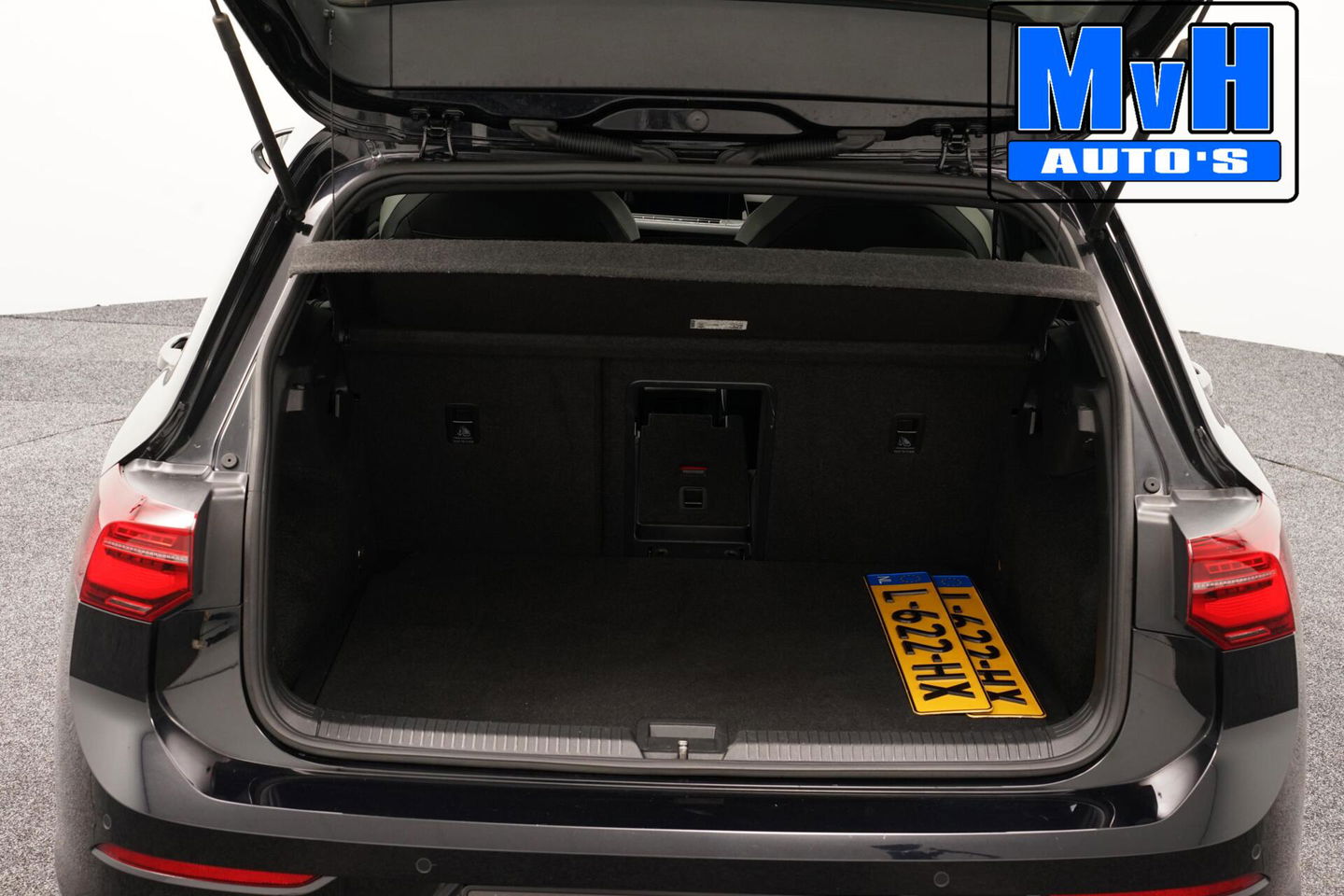 Volkswagen Golf 1.5 eTSI R-Line|SPORTSTOEL|LUXE|LED|