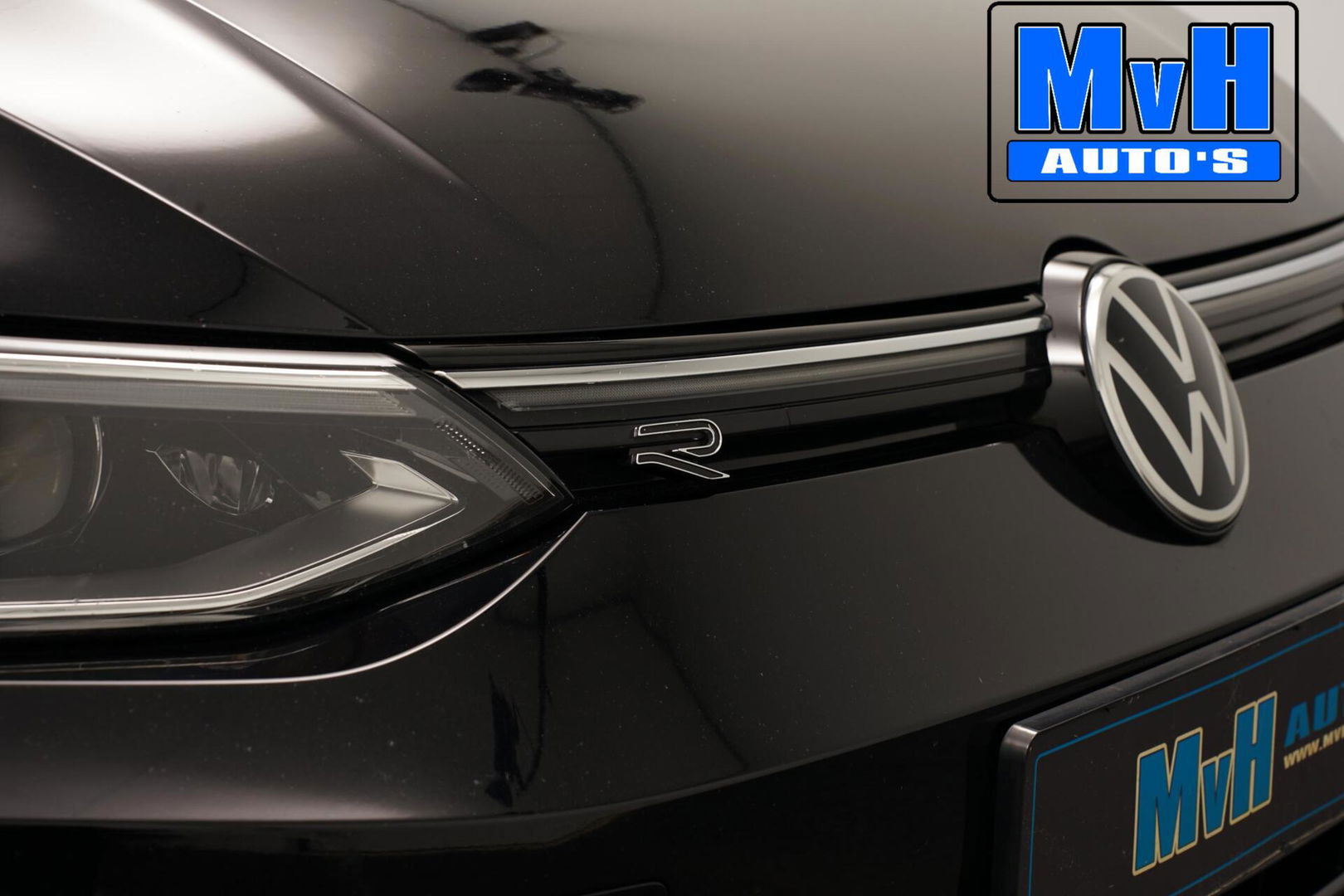 Volkswagen Golf 1.5 eTSI R-Line|SPORTSTOEL|LUXE|LED|