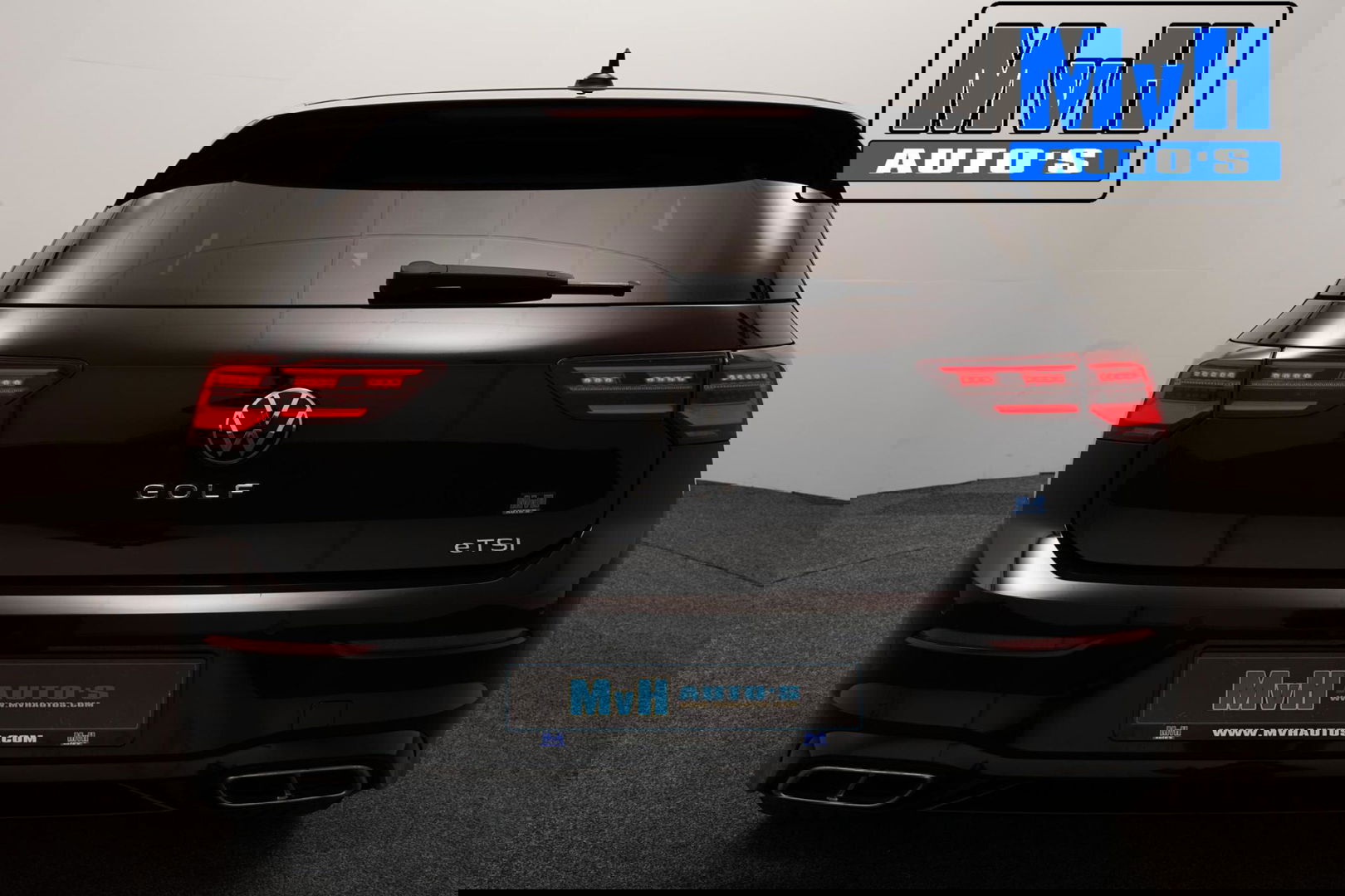 Volkswagen Golf 1.5 eTSI R-Line|SPORTSTOEL|LUXE|LED|