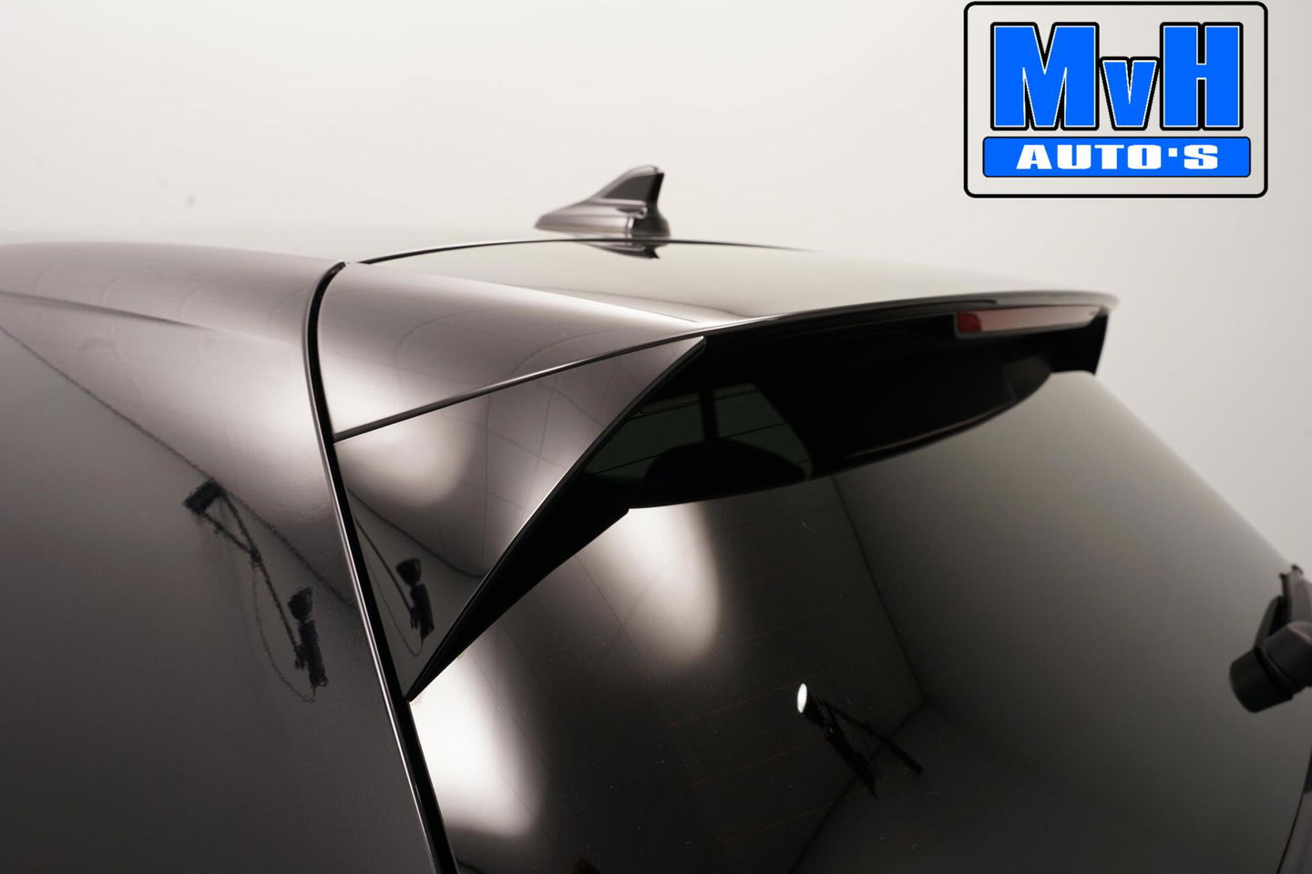 Volkswagen Golf 1.5 eTSI R-Line|SPORTSTOEL|LUXE|LED|