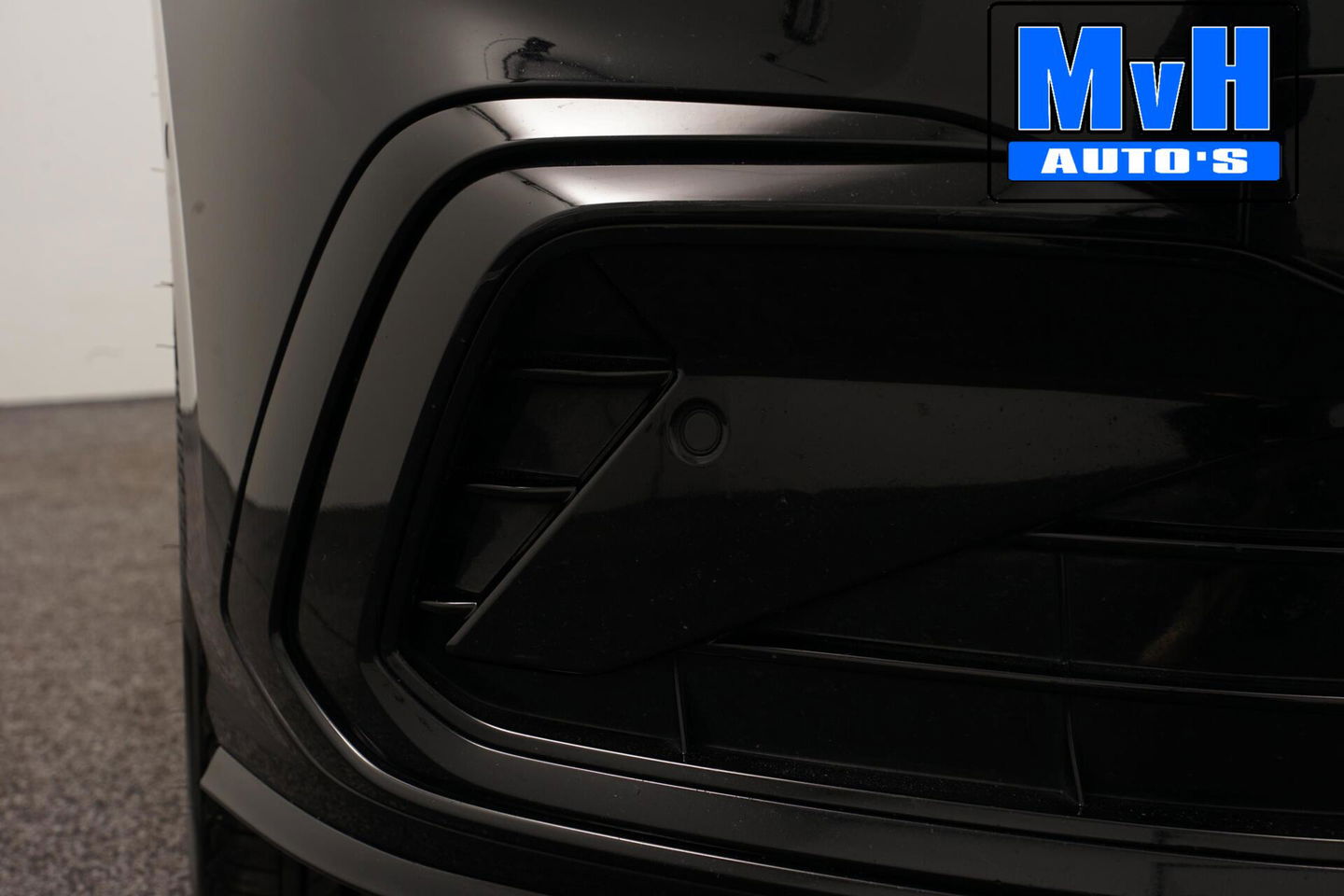 Volkswagen Golf 1.5 eTSI R-Line|SPORTSTOEL|LUXE|LED|