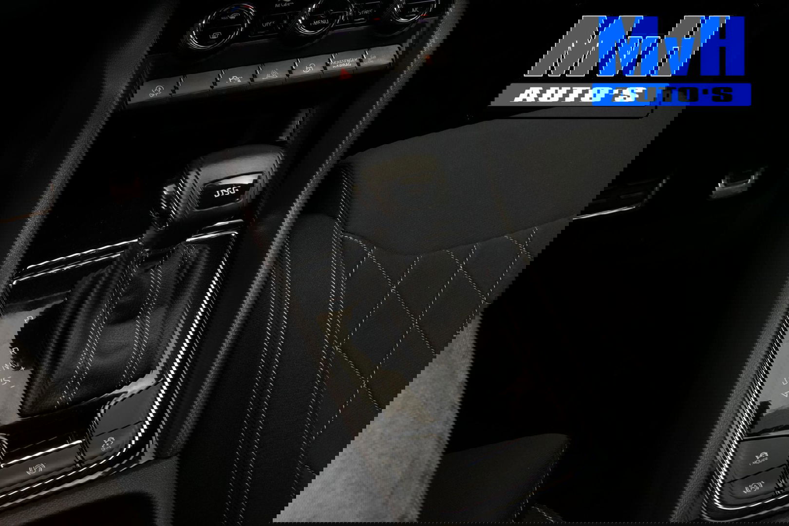 Škoda Karoq 1.5 TSI ACT Sportline Business|LUXE|CAMERA|TREKH|LED