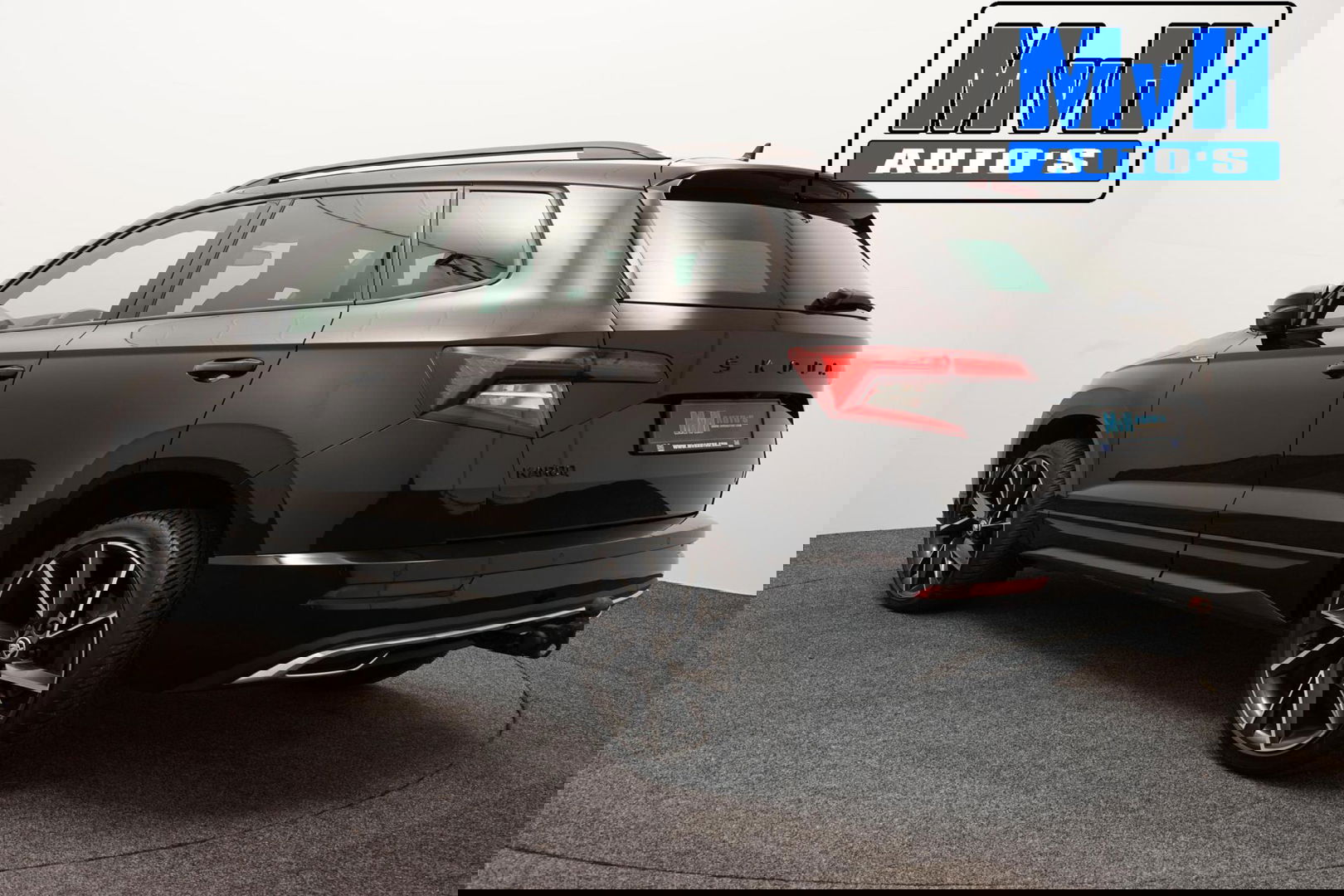 Škoda Karoq 1.5 TSI ACT Sportline Business|LUXE|CAMERA|TREKH|LED