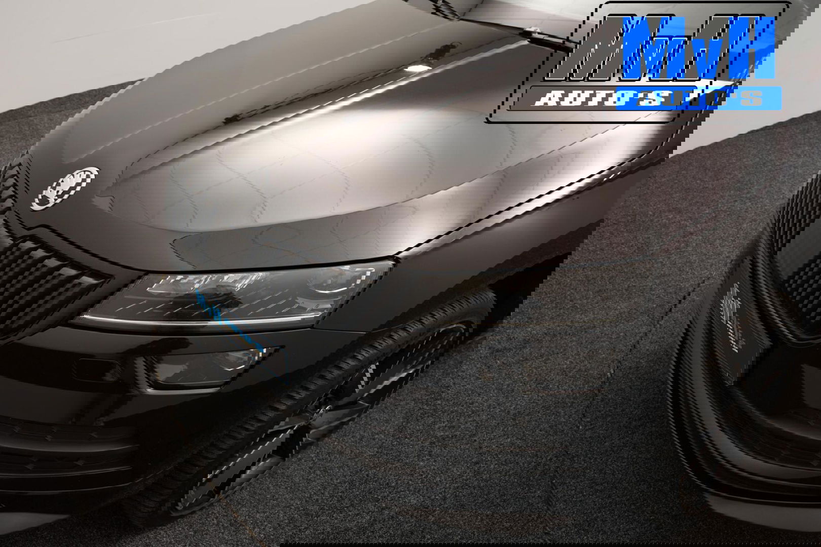 Škoda Karoq 1.5 TSI ACT Sportline Business|LUXE|CAMERA|TREKH|LED