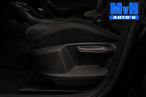 Škoda Karoq 1.5 TSI ACT Sportline Business|LUXE|CAMERA|TREKH|LED