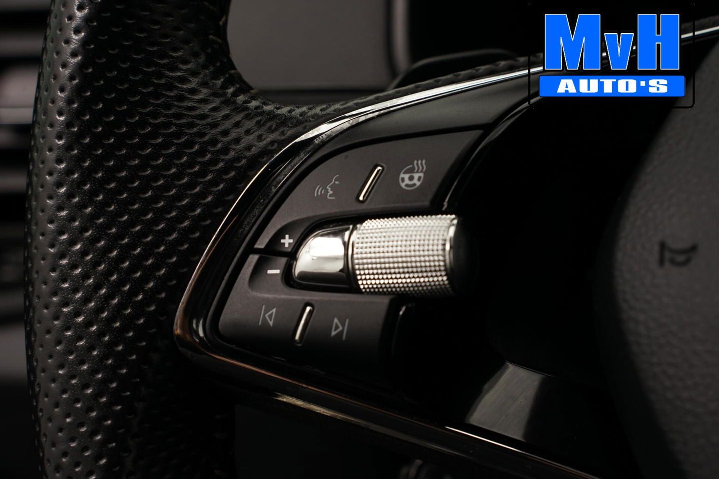 Škoda Karoq 1.5 TSI ACT Sportline Business|LUXE|CAMERA|TREKH|LED