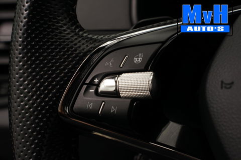 Škoda Karoq 1.5 TSI ACT Sportline Business|LUXE|CAMERA|TREKH|LED