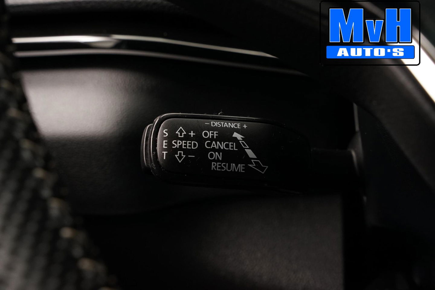 Škoda Karoq 1.5 TSI ACT Sportline Business|LUXE|CAMERA|TREKH|LED