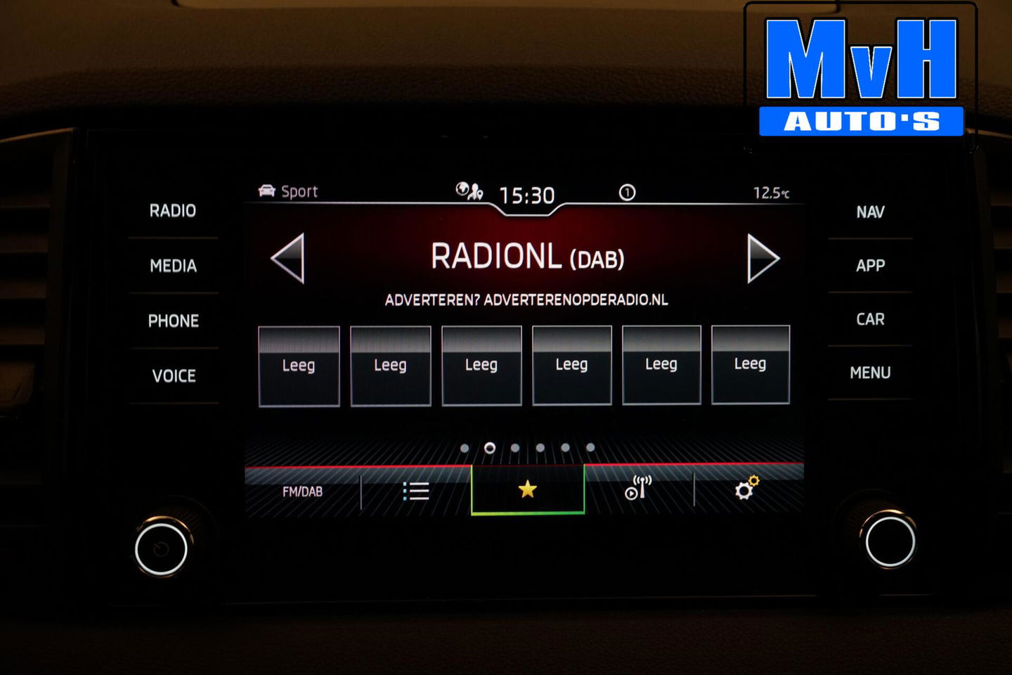 Škoda Karoq 1.5 TSI ACT Sportline Business|LUXE|CAMERA|TREKH|LED