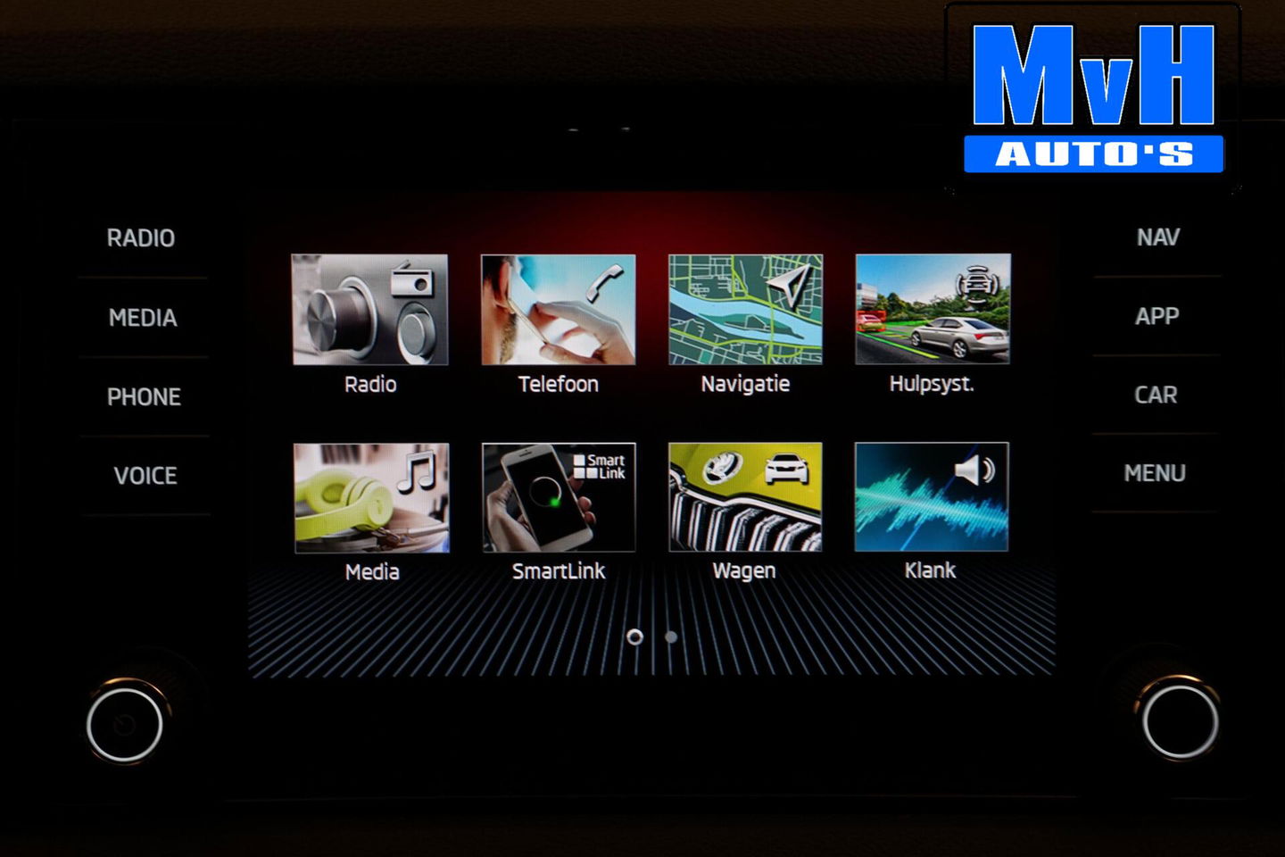 Škoda Karoq 1.5 TSI ACT Sportline Business|LUXE|CAMERA|TREKH|LED