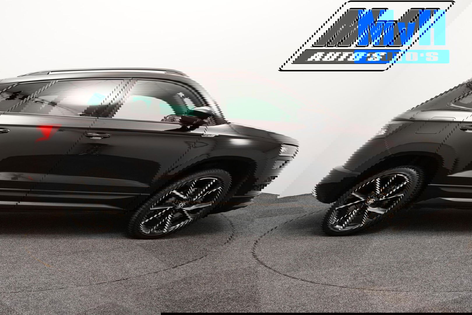 Škoda Karoq 1.5 TSI ACT Sportline Business|LUXE|CAMERA|TREKH|LED