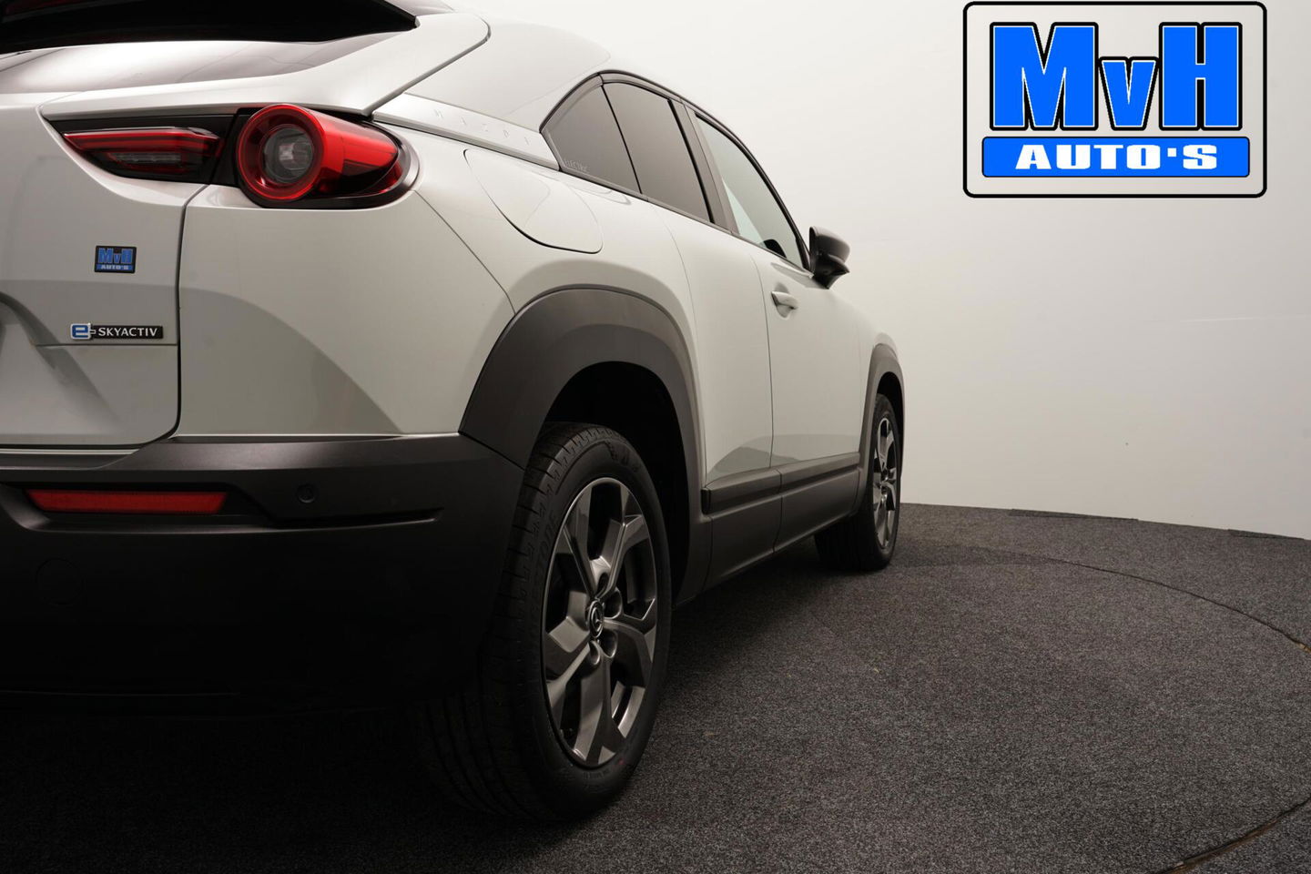 Mazda MX-30 e-SkyActiv 145 First Edition 36 kWh|NAP|CAMERA|LED