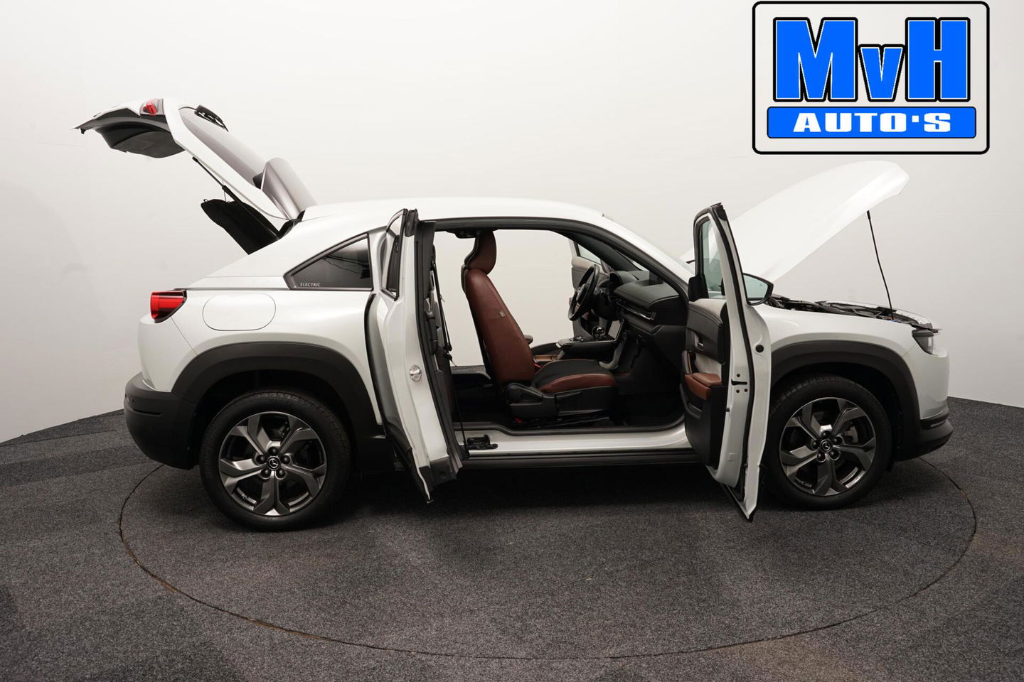 Mazda MX-30 e-SkyActiv 145 First Edition 36 kWh|NAP|CAMERA|LED