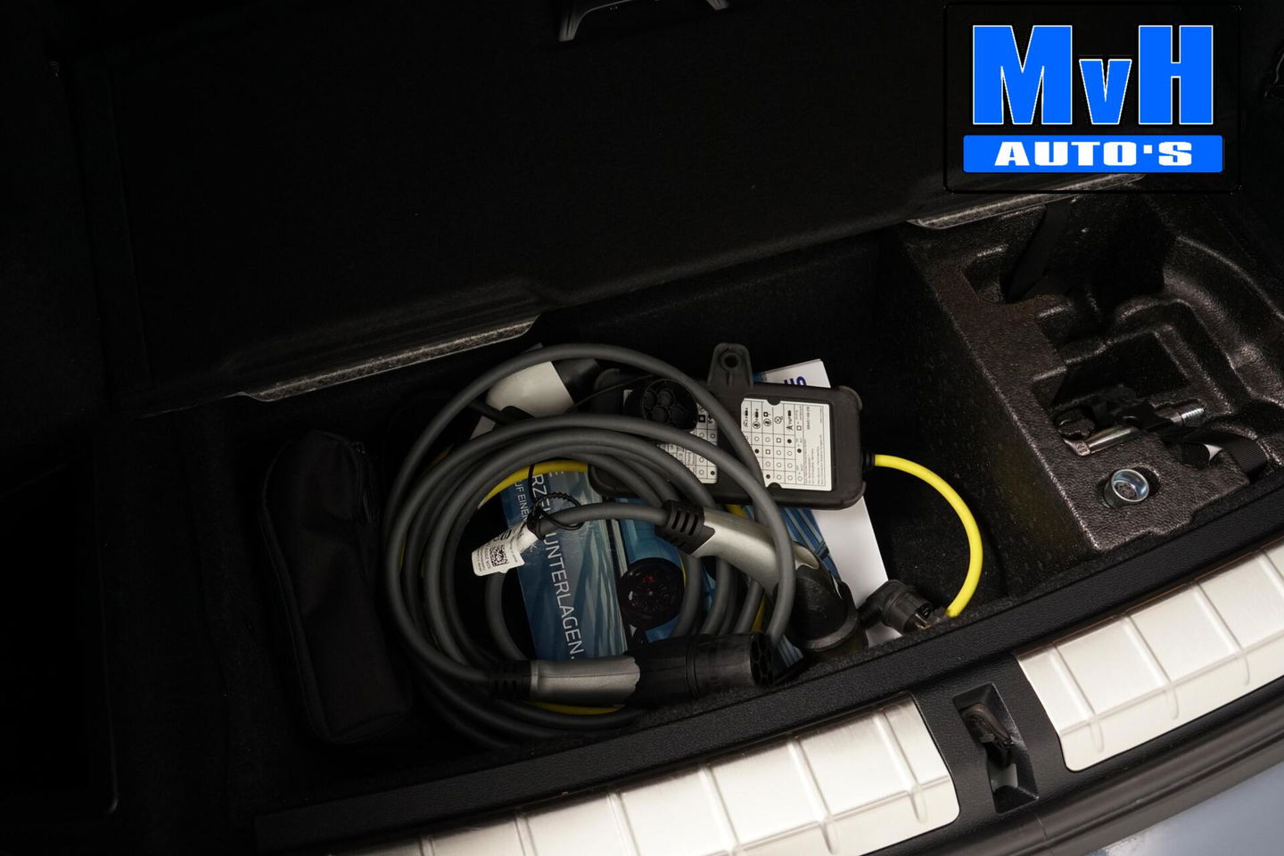 BMW X1 xDrive25e High Executive|///M-SPORT|TREKH|SPORTSTOEL