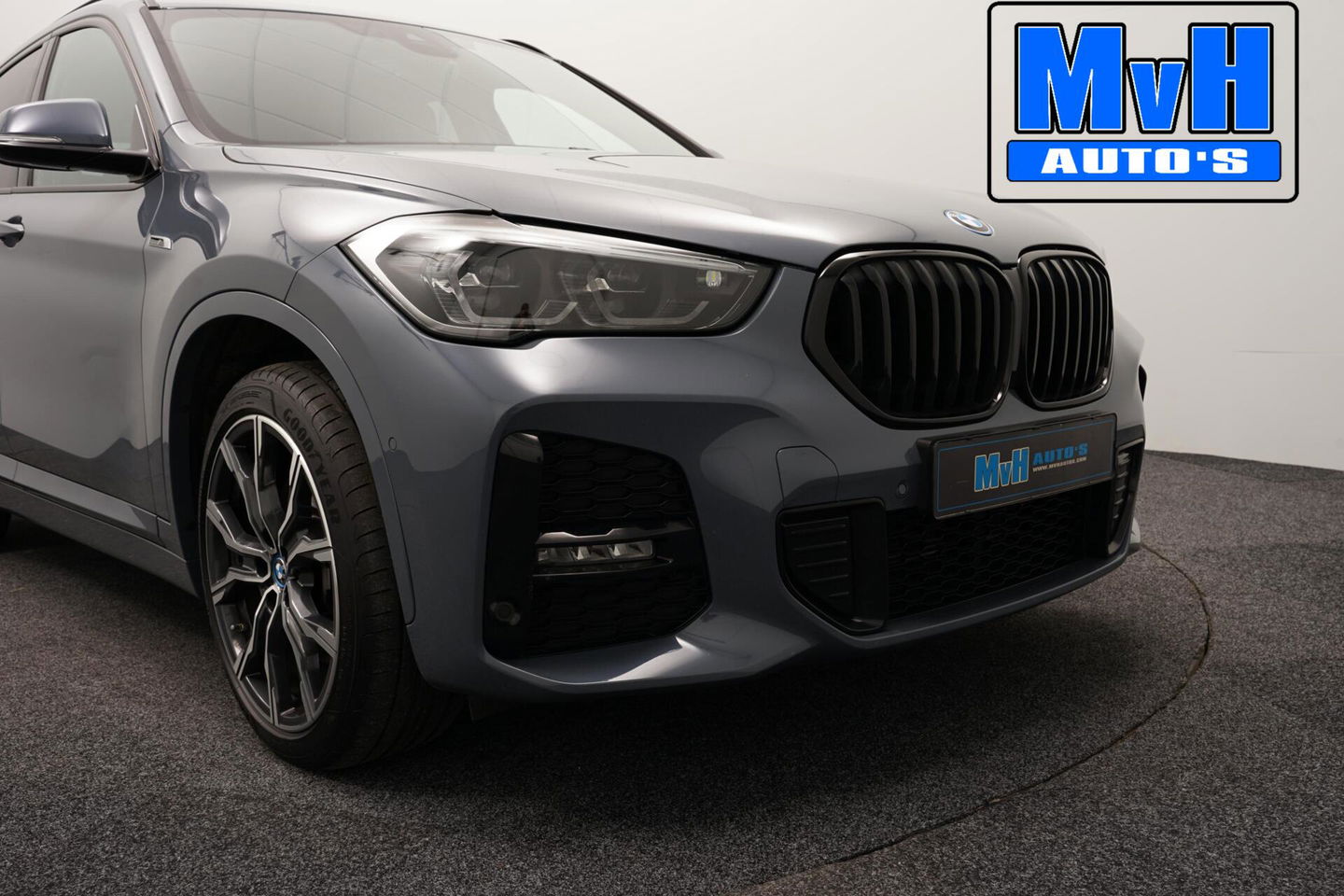 BMW X1 xDrive25e High Executive|///M-SPORT|TREKH|SPORTSTOEL