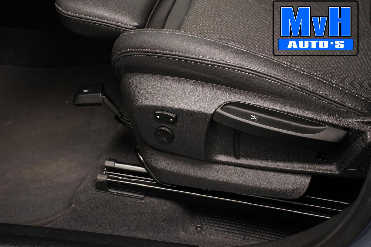 BMW X1 xDrive25e High Executive|///M-SPORT|TREKH|SPORTSTOEL