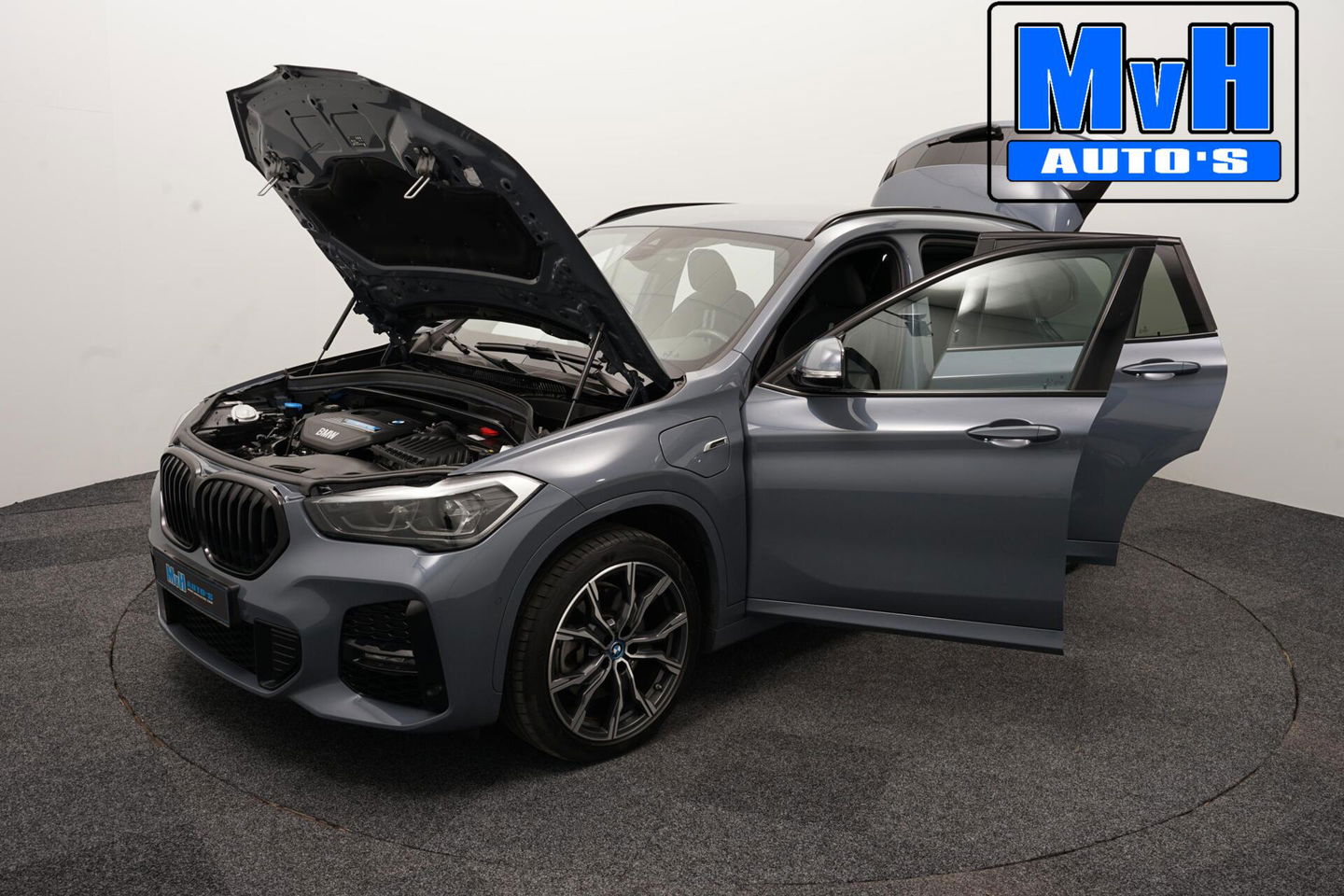 BMW X1 xDrive25e High Executive|///M-SPORT|TREKH|SPORTSTOEL