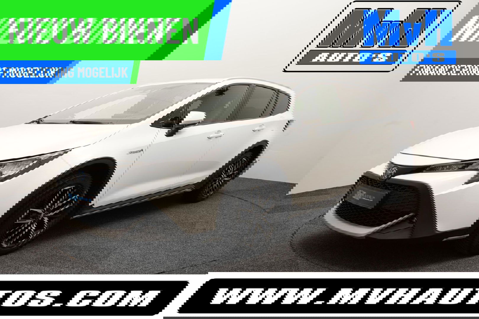 Toyota Corolla Touring Sports 1.8 Hybrid Trek|TREKHAAK|LUXE!