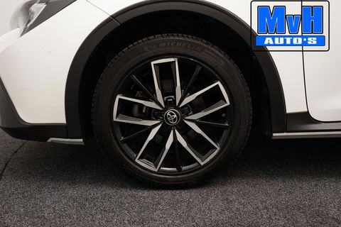 Toyota Corolla Touring Sports 1.8 Hybrid Trek|TREKHAAK|LUXE!