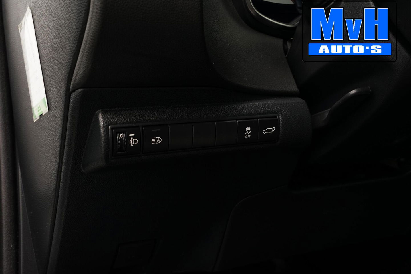 Toyota Corolla Touring Sports 1.8 Hybrid Trek|TREKHAAK|LUXE!