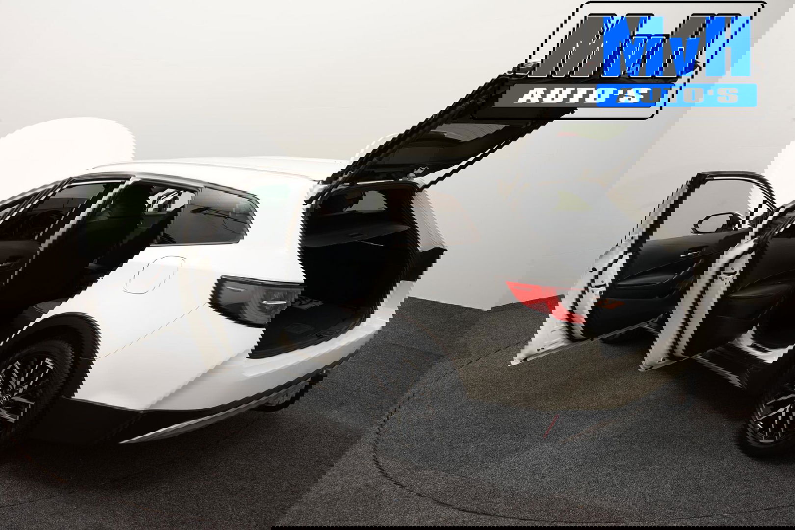 Toyota Corolla Touring Sports 1.8 Hybrid Trek|TREKHAAK|LUXE!