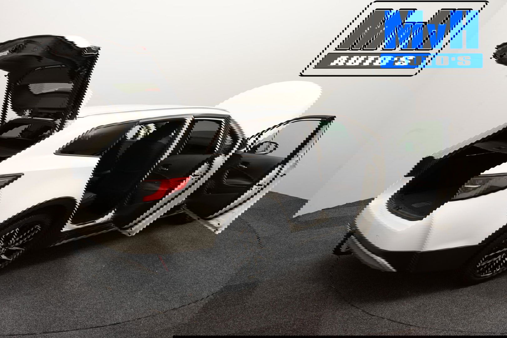 Toyota Corolla Touring Sports 1.8 Hybrid Trek|TREKHAAK|LUXE!