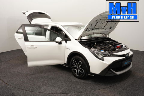 Toyota Corolla Touring Sports 1.8 Hybrid Trek|TREKHAAK|LUXE!