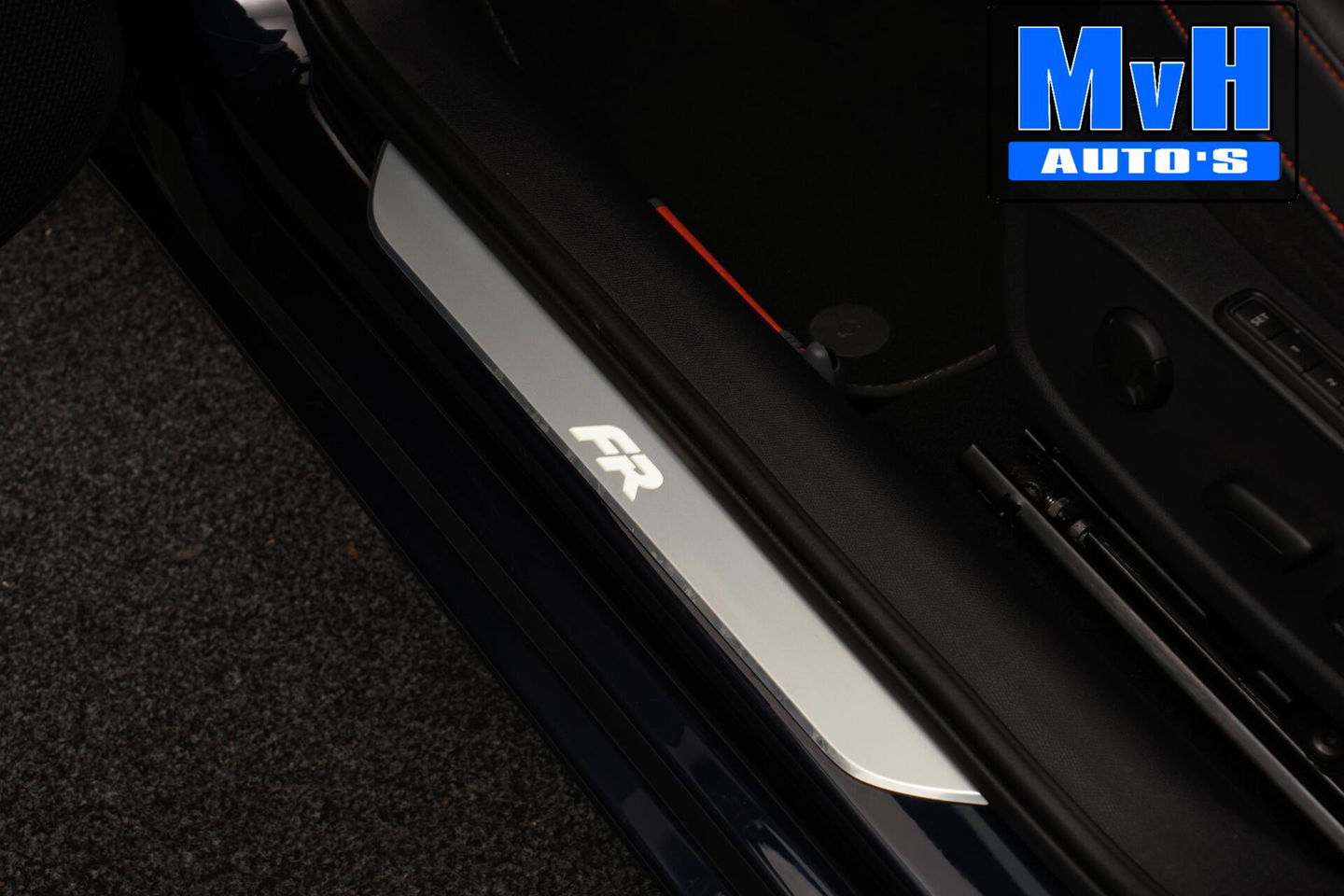 SEAT Leon Sportstourer 1.5 TSI FR Business Intense|LUXE!|LED