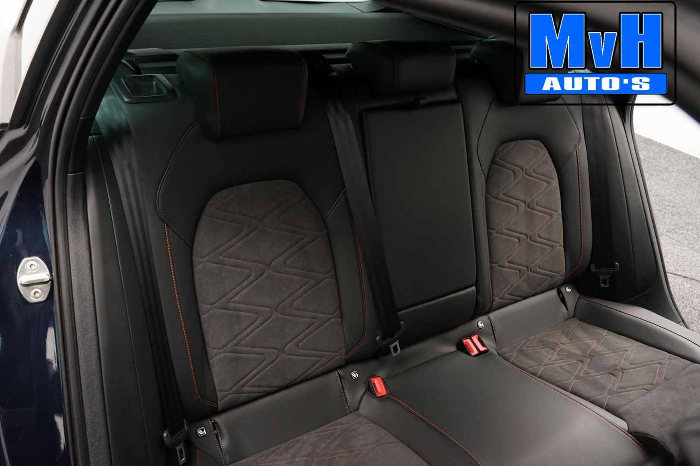 SEAT Leon Sportstourer 1.5 TSI FR Business Intense|LUXE!|LED