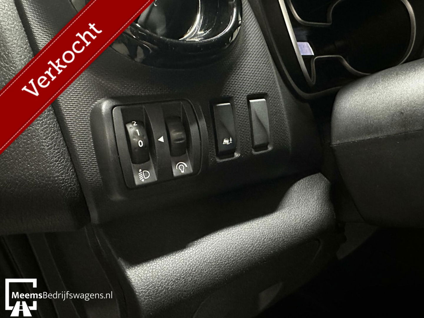 Opel Vivaro L2H1 - AIRCO CRUISE NAVI TREKHAAK CAMERA 3 PERSO