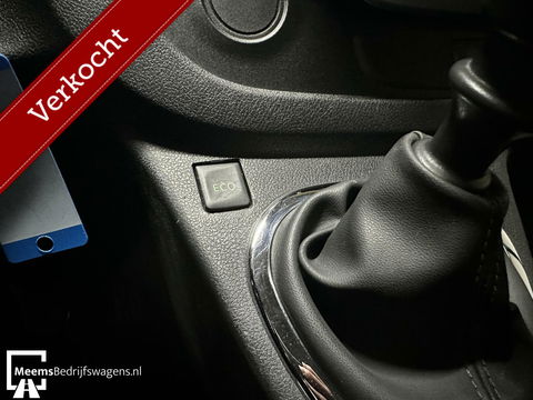 Opel Vivaro L2H1 - AIRCO CRUISE NAVI TREKHAAK CAMERA 3 PERSO