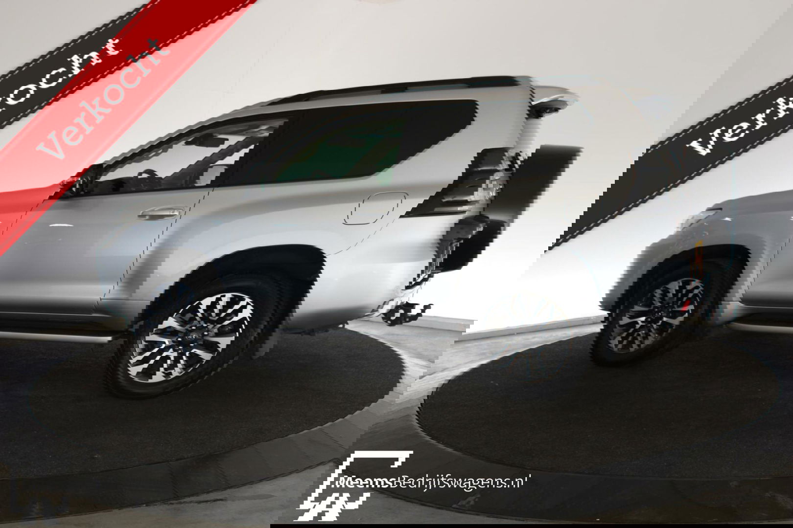 Toyota Land Cruiser 2.8 D-4D-F Professional - CARPLAY UNIEK!