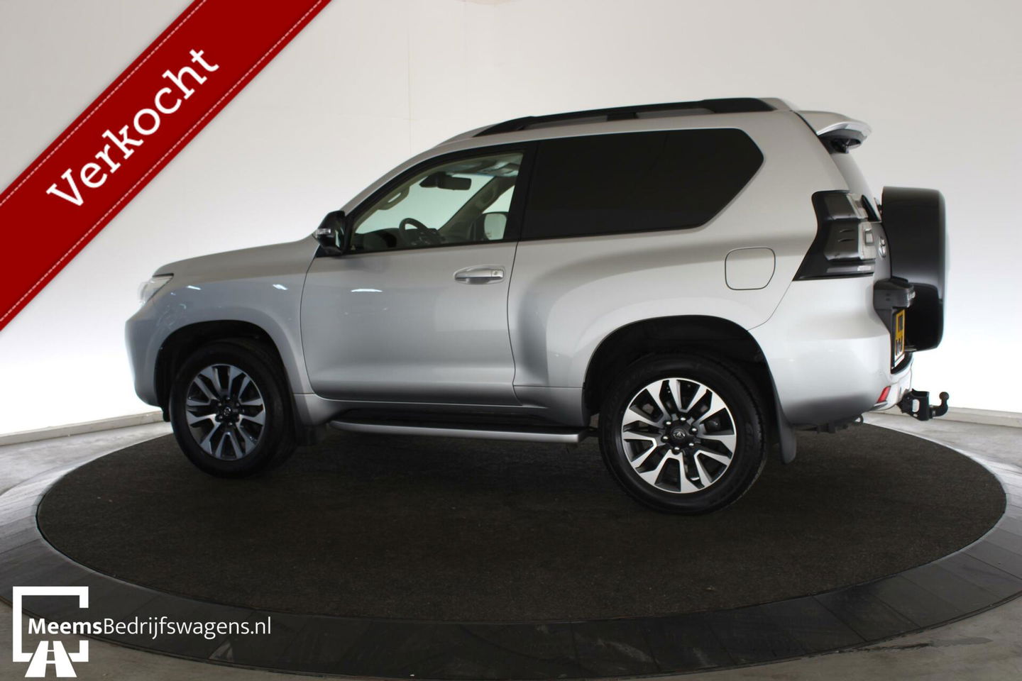 Toyota Land Cruiser 2.8 D-4D-F Professional - CARPLAY UNIEK!