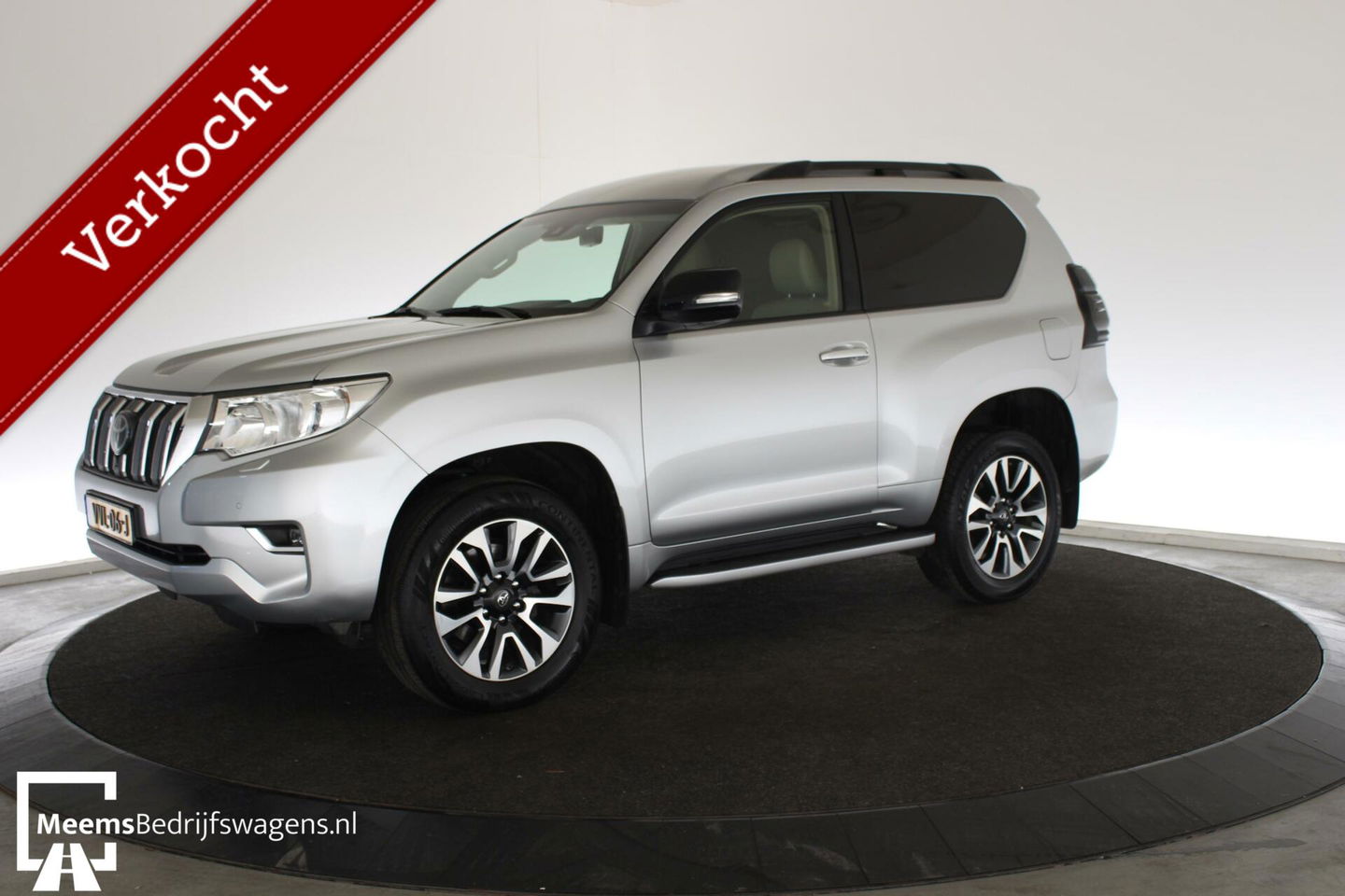 Toyota Land Cruiser 2.8 D-4D-F Professional - CARPLAY UNIEK!