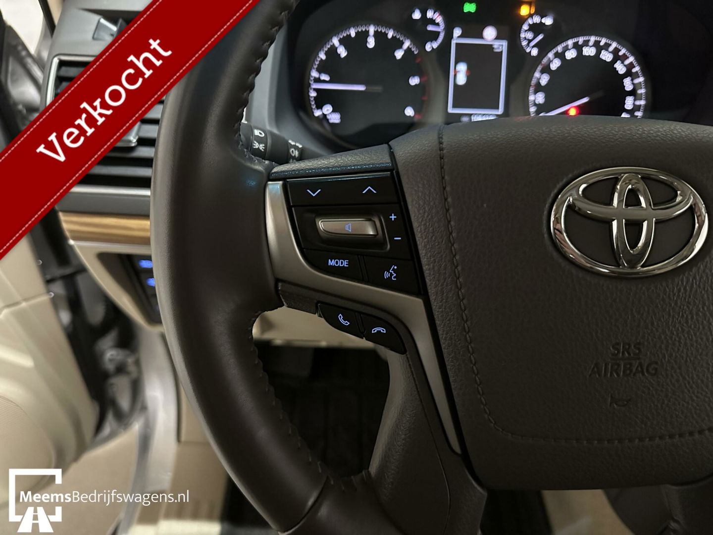 Toyota Land Cruiser 2.8 D-4D-F Professional - CARPLAY UNIEK!